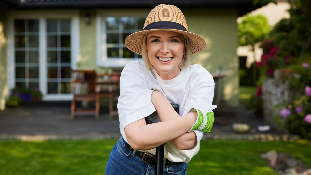 SOC_2024_04_22_Spring Clean Your Debt Faster_V1-R2_1280x720_03.png