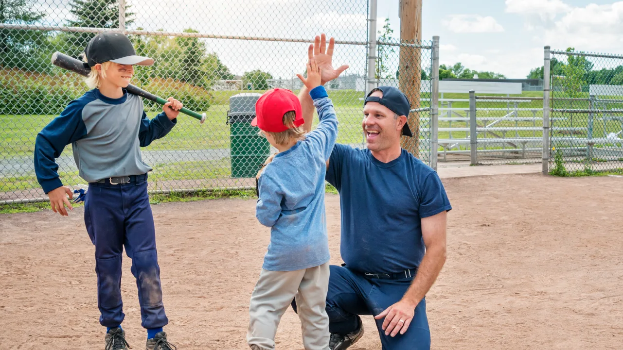 SOC_2024_04_18_Post 2 Financial Literacy Month Campaign_V1-R1_1280x720_04.png