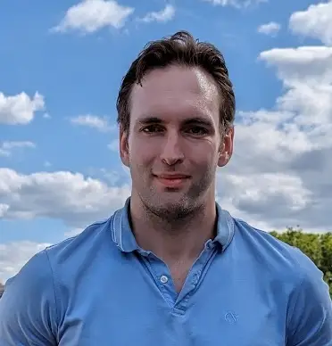 author Lyle Daly profile photo
