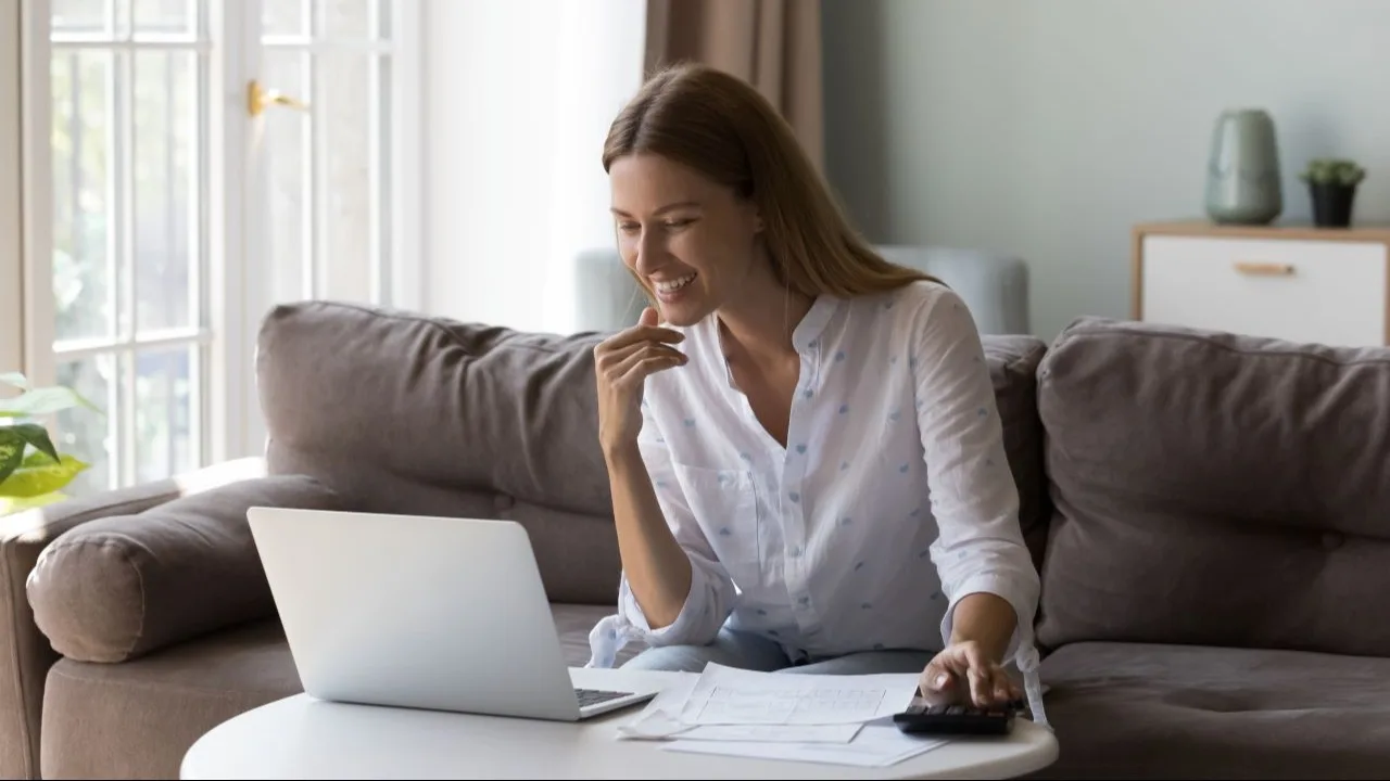 4-essential-tips-for-managing-your-personal-loan.jpg