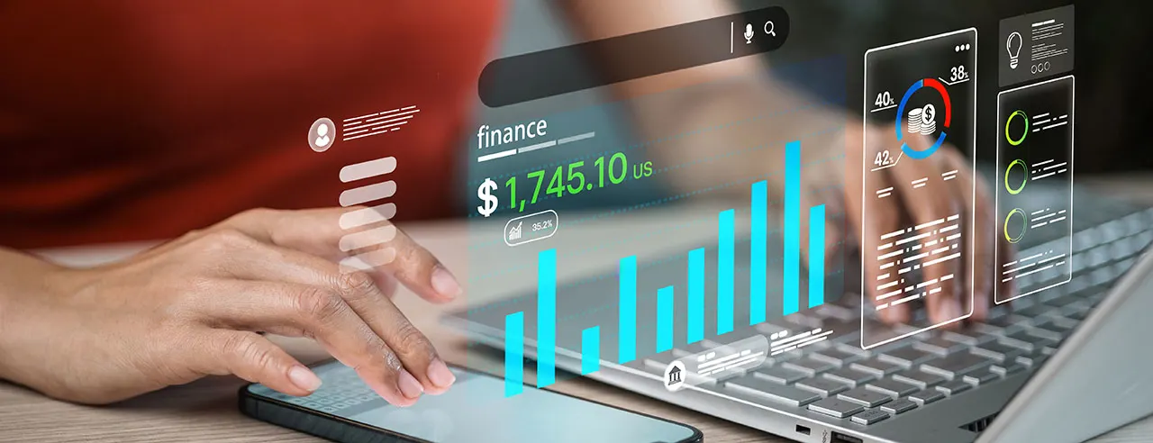 online-finances-gettyimages-webcrop.jpg