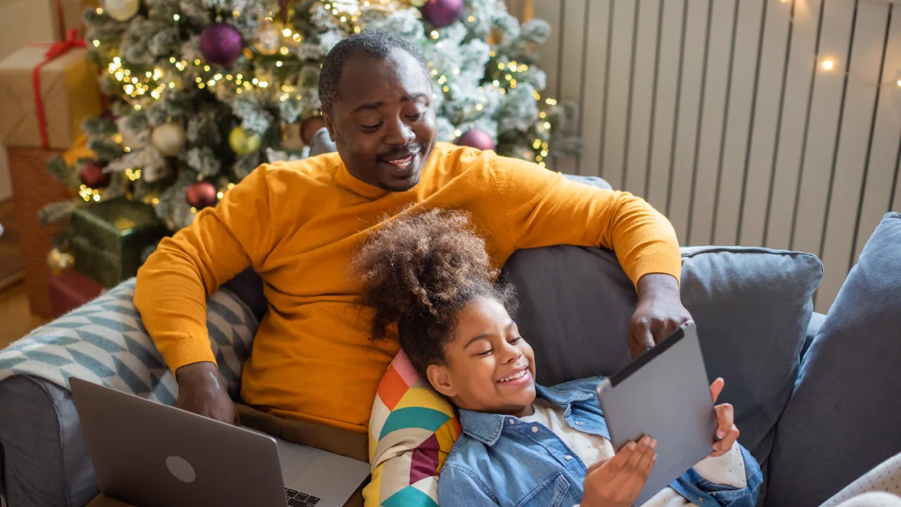 SOC_5 surprisingly simple budgeting tips to save money for the holidays_V1-R1_1280x720_02.jpg