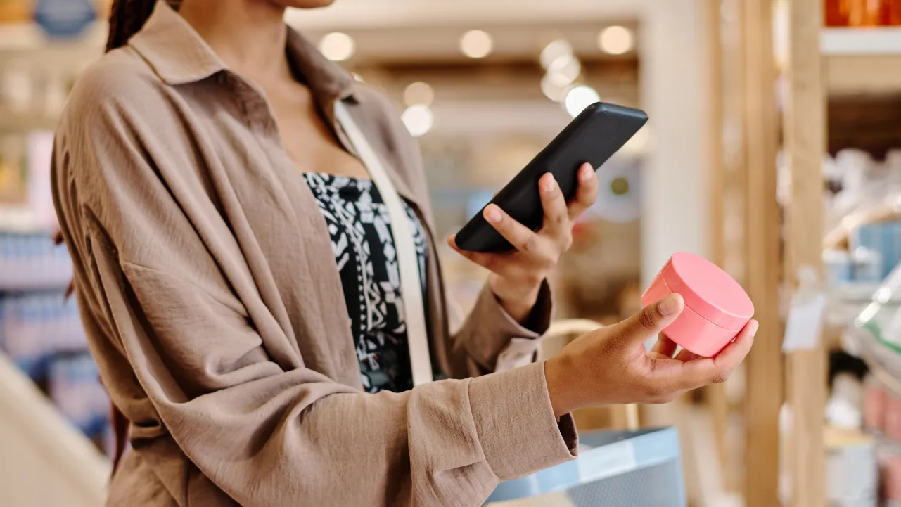 SOC-708_WTFinance What is Debt Creep_V1-R1_1280x720_04 (1).png