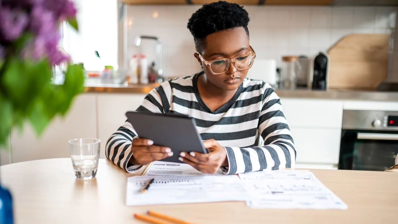borrowing-money-3-tips-to-make-smart-choices.jpg